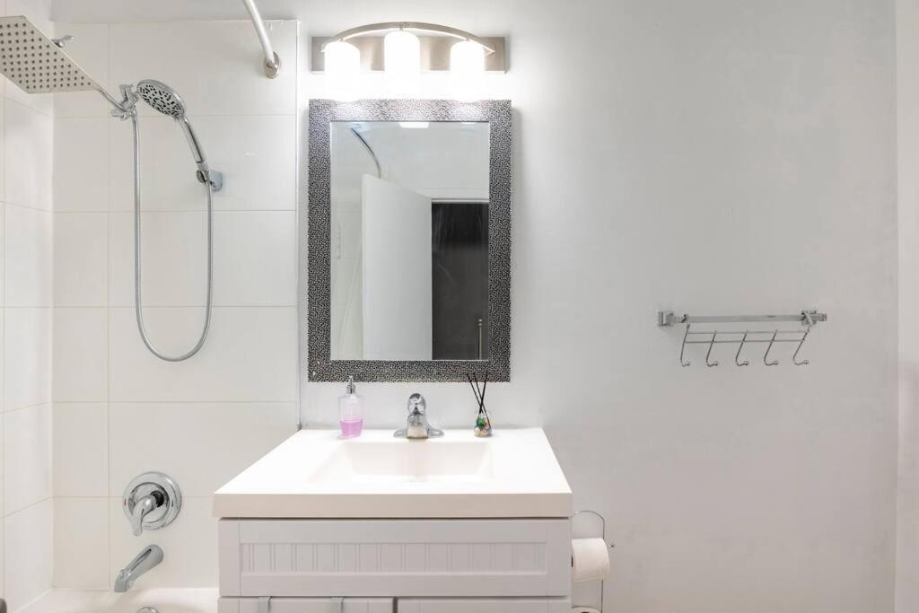 Harmony Home Near University Of Waterloo Luaran gambar